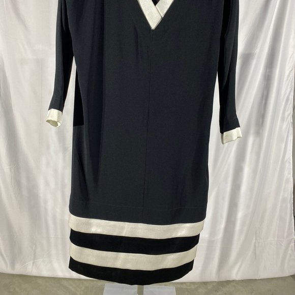 Caroma - Dress - Picture 2 of 7